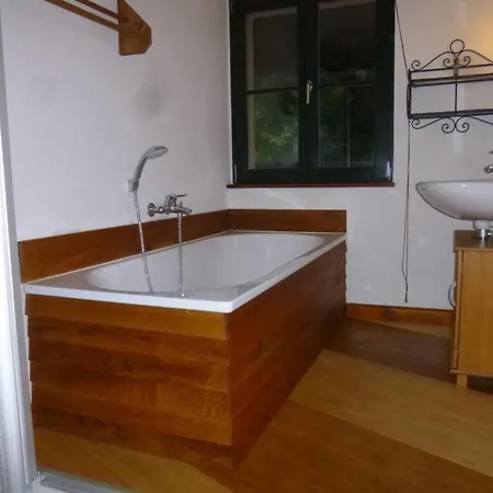 Moselidyll-traumferienwohnung In Exponierter Moselufer-lage By Interhome Lejlighed *