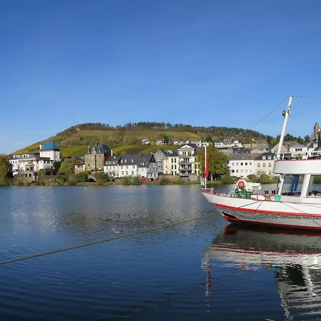 Moselidyll-traumferienwohnung In Exponierter Moselufer-lage By Interhome Apartment Traben-Trarbach