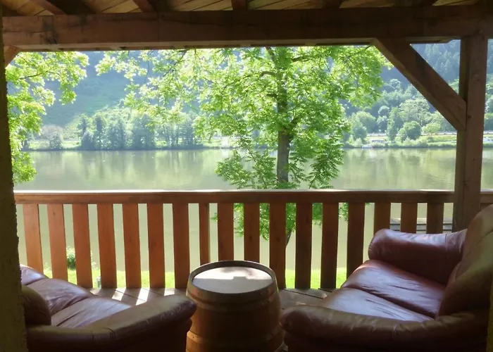 Moselidyll-traumferienwohnung In Exponierter Moselufer-lage By Interhome Apartamento *