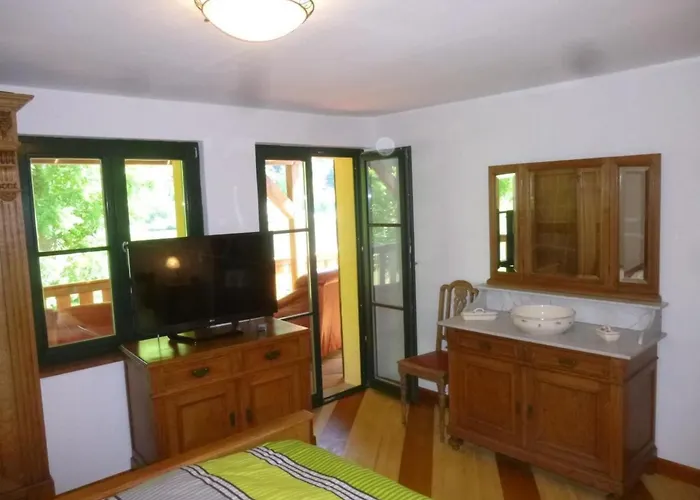 Apartamento Moselidyll-traumferienwohnung In Exponierter Moselufer-lage By Interhome *