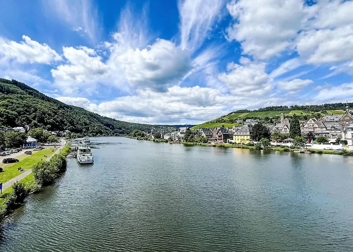 Moselidyll-traumferienwohnung In Exponierter Moselufer-lage By Interhome Apartamento *